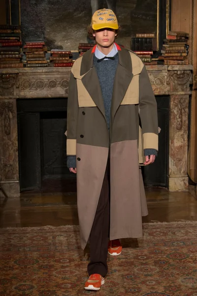Look 31